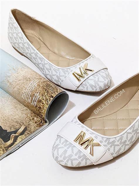 michael kors jilly logo ballet flat|Jilly Leather Ballet Flat .